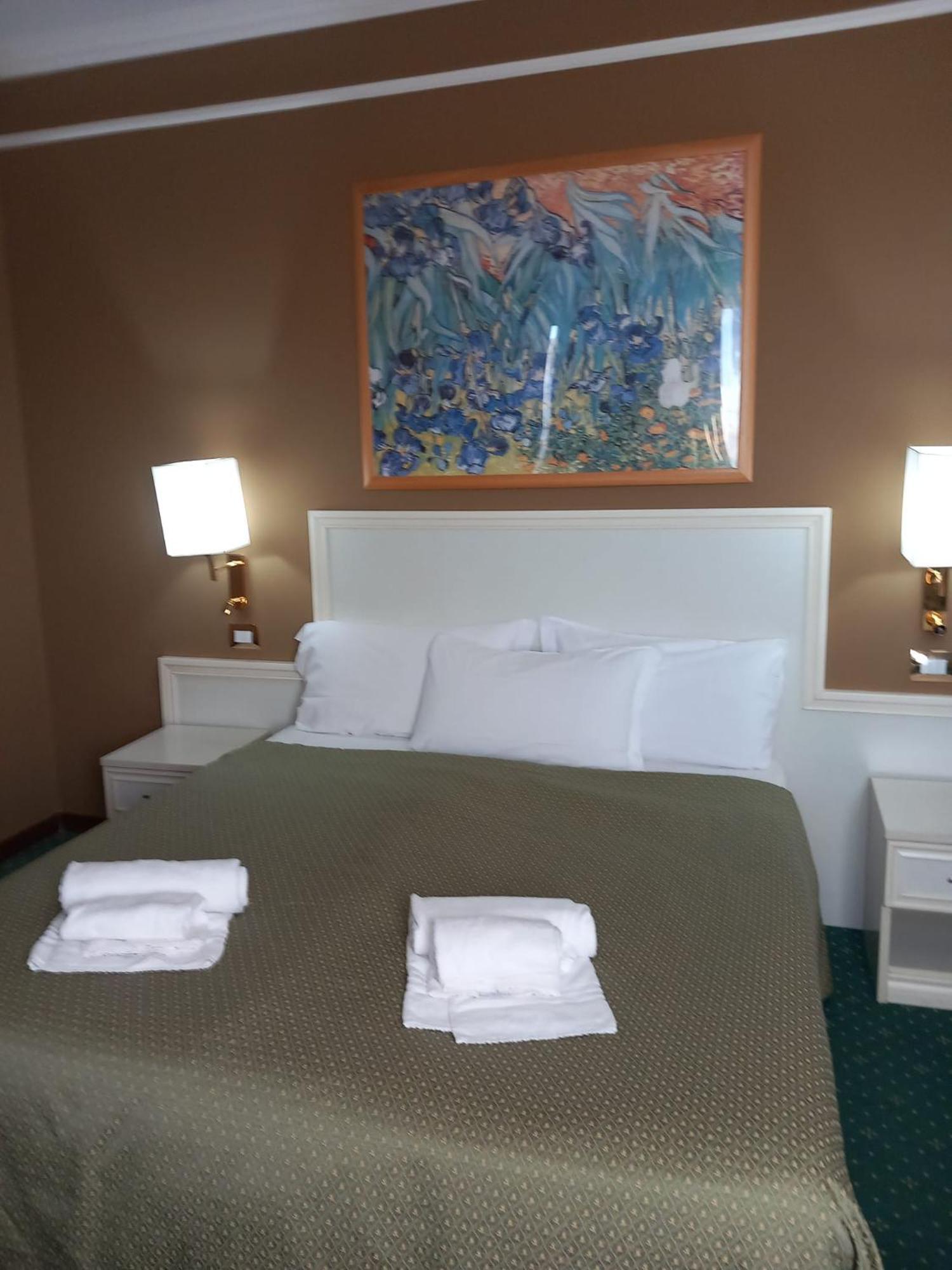 Cervara Park Hotel Рим Екстериор снимка