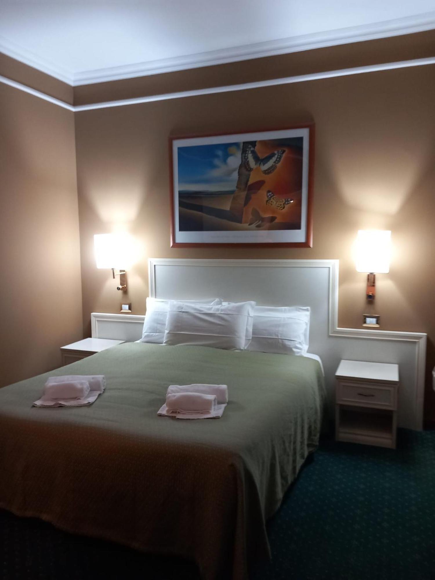Cervara Park Hotel Рим Екстериор снимка