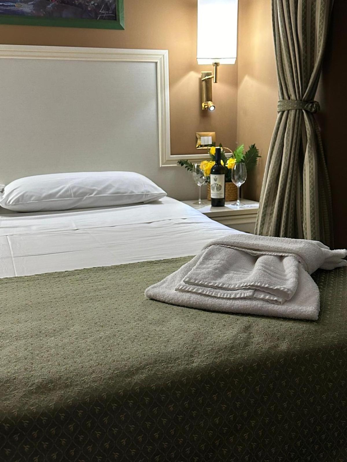 Cervara Park Hotel Рим Екстериор снимка