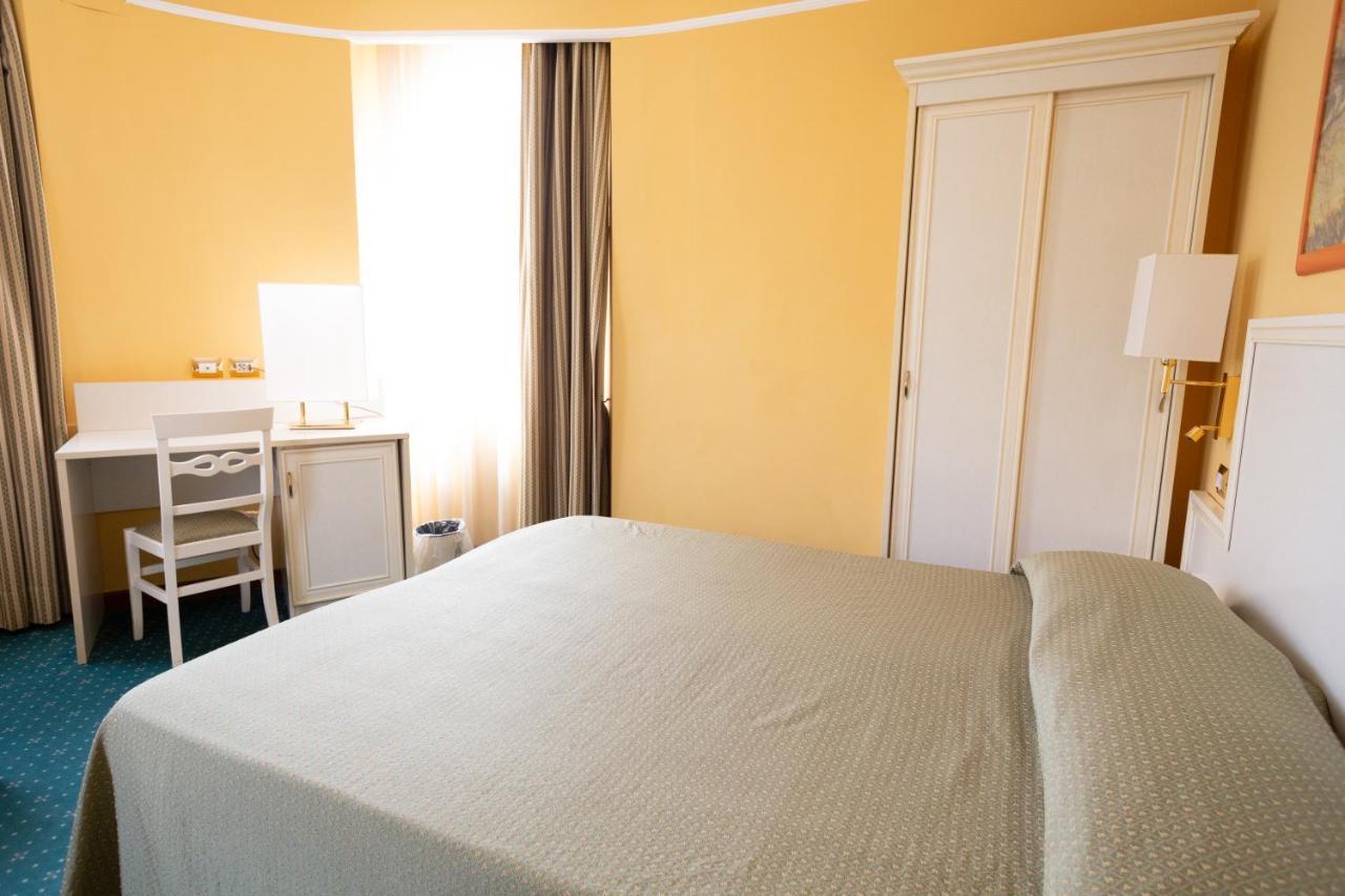 Cervara Park Hotel Рим Екстериор снимка