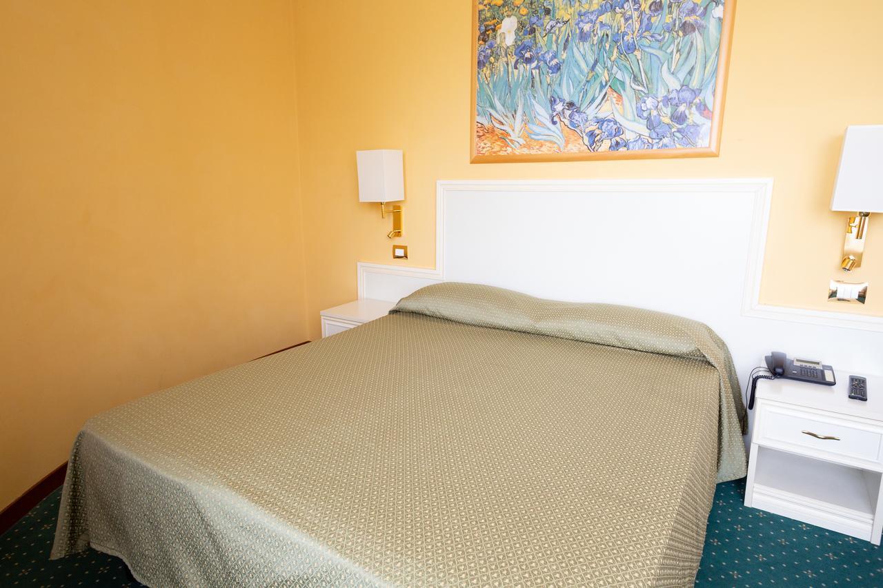 Cervara Park Hotel Рим Екстериор снимка