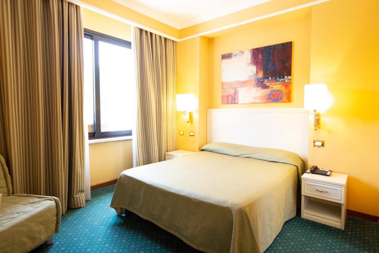 Cervara Park Hotel Рим Екстериор снимка